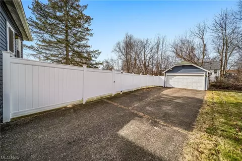 Exterior - 515 Myrtle Ave, Ashtabula, OH 44004 photo 11 of 12