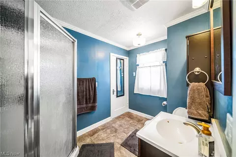 Bath - 515 Myrtle Ave, Ashtabula, OH 44004 photo 2 of 2