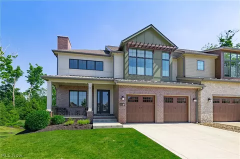 2561 Edgewood Trce, Pepper Pike, OH 44124