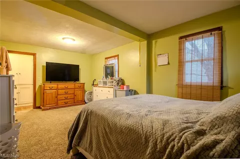 Bedroom - 7103 Jefferson Rd, Ashtabula, OH 44004 photo 3 of 3