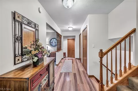 Entry Way - 4630 Commodore Dr, Stow, OH 44224 photo 1 of 1