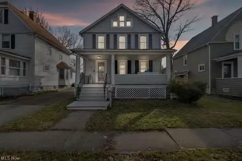 Exterior - 333 Kenyon Ave, Elyria, OH 44035 photo 2 of 15