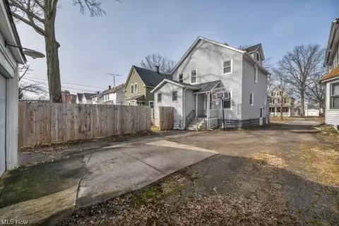 Exterior - 333 Kenyon Ave, Elyria, OH 44035 photo 10 of 15