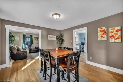 Dining - 333 Kenyon Ave, Elyria, OH 44035 photo 1 of 3