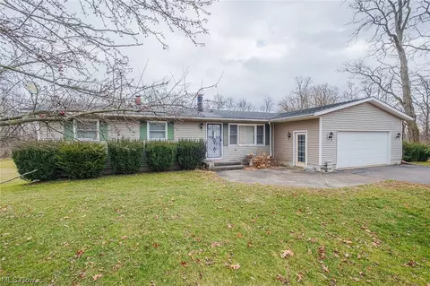 8415 Friendsville Rd, Seville, OH 44273
