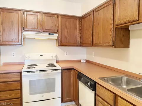 Kitchen - 1207 W River N #D2, Elyria, OH 44035 photo 2 of 3