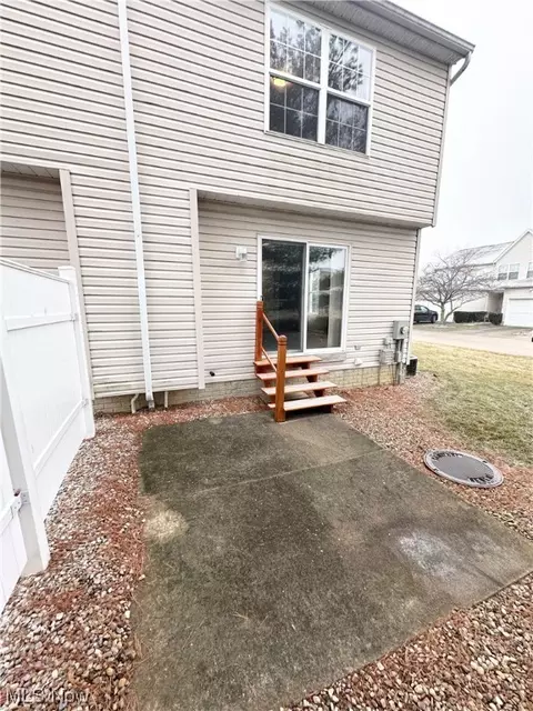 Exterior - 100 Meander, Elyria, OH 44035 photo 4 of 6