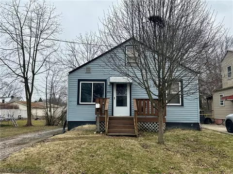 831 Huber, Akron, OH 44306