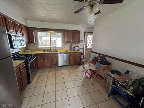 Kitchen - 7382 Ranier Ave, Boardman, OH 44512 photo 1 of 2