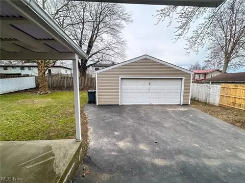 Exterior - 7382 Ranier Ave, Boardman, OH 44512 photo 2 of 4