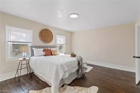 Bedroom - 464 Butler Ave, Akron, OH 44310 photo 2 of 4