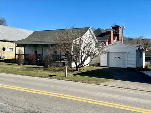 303 Main St, Middlebourne, WV 26149 photo 13
