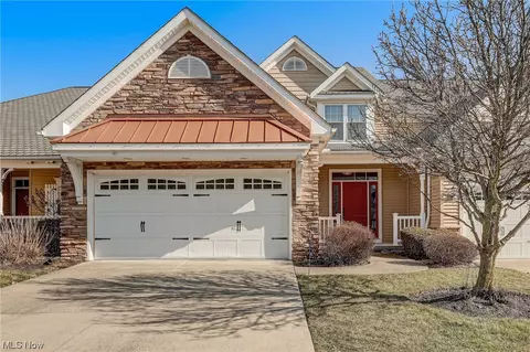 5137 Shepherds Gln #38, Willoughby, OH 44094