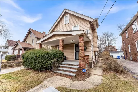 909 Stevenson Rd, Cleveland, OH 44110