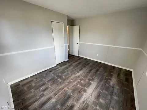 241 Wesley, Elyria, OH 44035 photo 8