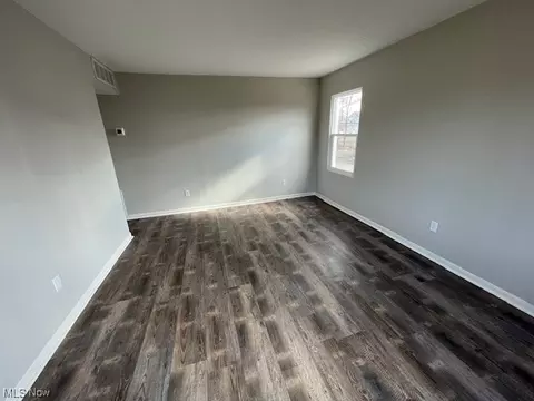 241 Wesley, Elyria, OH 44035 photo 9