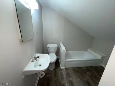 241 Wesley, Elyria, OH 44035 photo 13