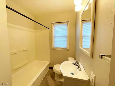 Bath - 2461 E 37th St, Lorain, OH 44055 photo 1 of 1