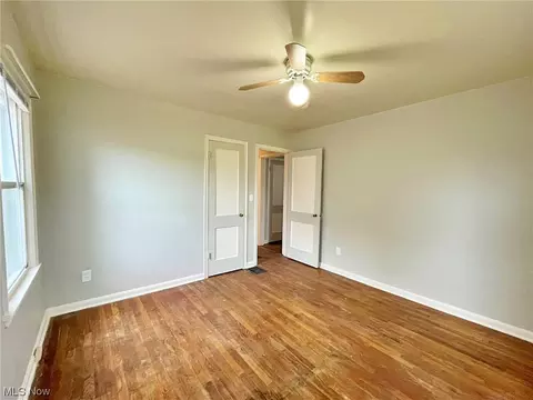 Bedroom - 2461 E 37th St, Lorain, OH 44055 photo 2 of 3