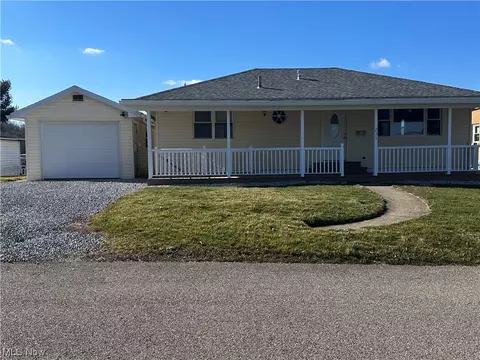 211 S 7th St, Byesville, OH 43723