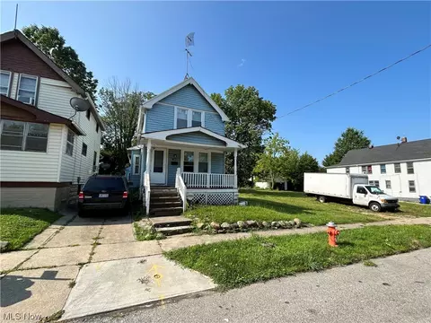7908 Vineyard Ave, Cleveland, OH 44105