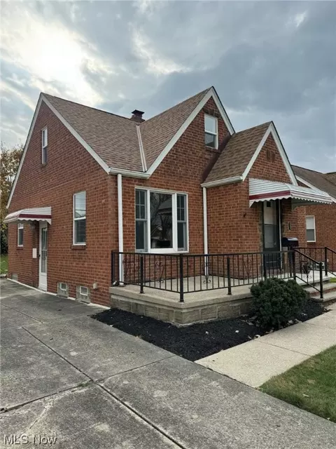 4411 Grantwood, Parma, OH 44134