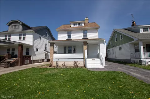 10209 Robinson Ave, Garfield Heights, OH 44125