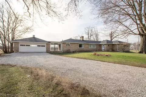 992 N Kohler Rd, Orrville, OH 44667