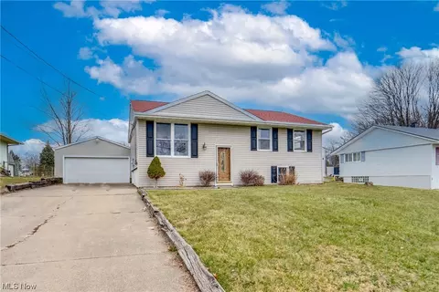 2220 Rhode Island Ave SE, Massillon, OH 44646