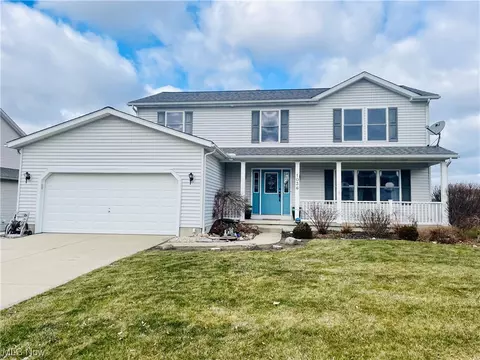 1036 Brittingham Dr, Ravenna, OH 44266