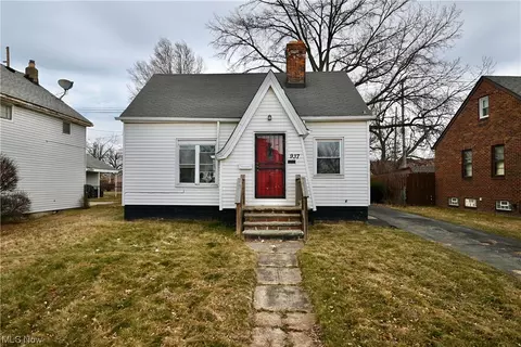 937 E 237th St, Euclid, OH 44123