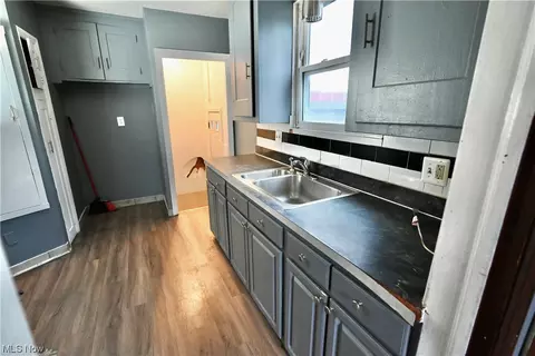 Kitchen - 937 E 237th St, Euclid, OH 44123 photo 2 of 2