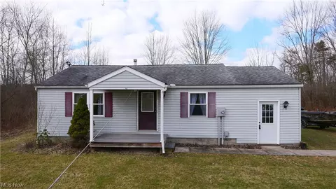 6919 Corey Hunt, Bristolville, OH 44402