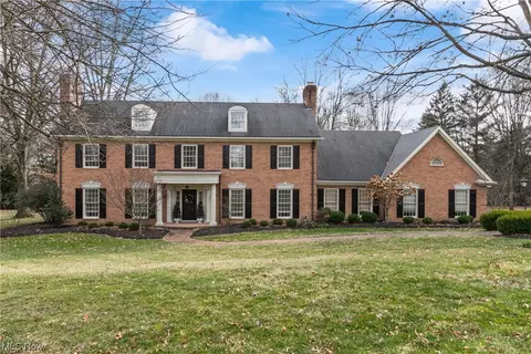 2655 Glenmont Rd NW, Canton, OH 44708