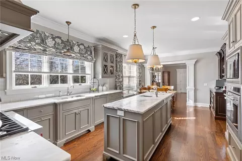 Kitchen - 2655 Glenmont Rd NW, Canton, OH 44708 photo 3 of 3