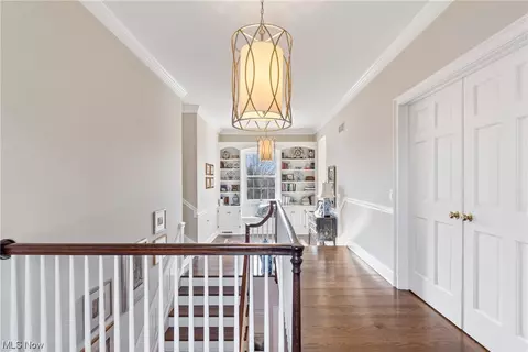 Entry Way - 2655 Glenmont Rd NW, Canton, OH 44708 photo 2 of 3