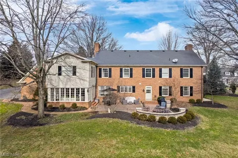 Exterior - 2655 Glenmont Rd NW, Canton, OH 44708 photo 7 of 8