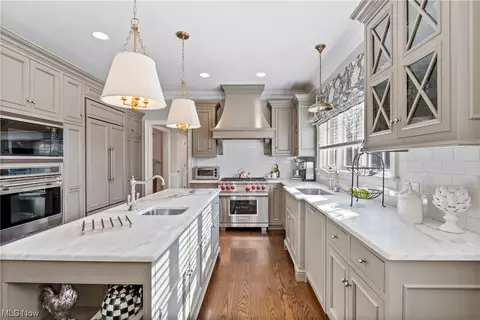 Kitchen - 2655 Glenmont Rd NW, Canton, OH 44708 photo 1 of 3