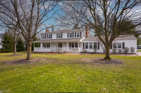298 Aurora St, Hudson, OH 44236