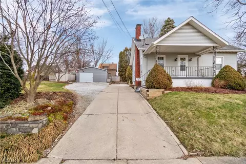 Exterior - 1069 Reed Ave, Akron, OH 44306 photo 17 of 17