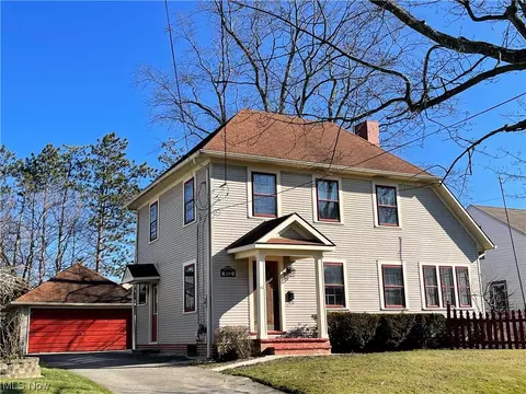 952 S S Un, Salem, OH 44460