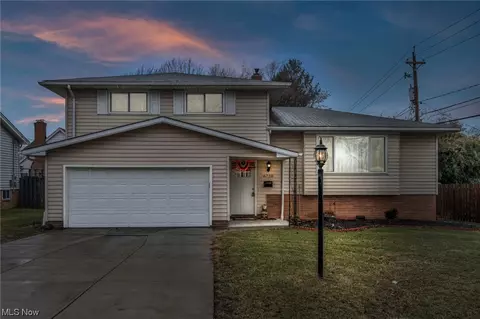 6730 Sutherland Ave, Parma Heights, OH 44130