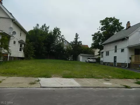 11121 Mount Overlook Ave, Cleveland, OH 44104