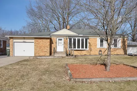 37742 Lorie Blvd, Avon, OH 44011