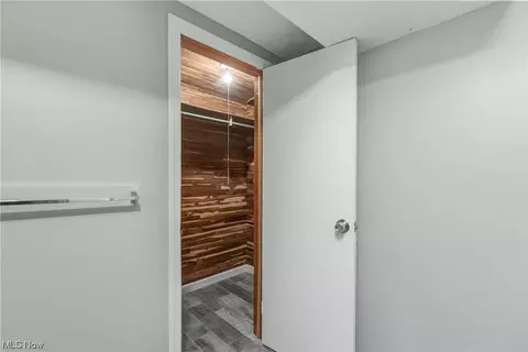 Bath - 3815 Ivanhoe, Lorain, OH 44053 photo 5 of 5