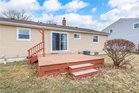 Exterior - 3815 Ivanhoe, Lorain, OH 44053 photo 14 of 14