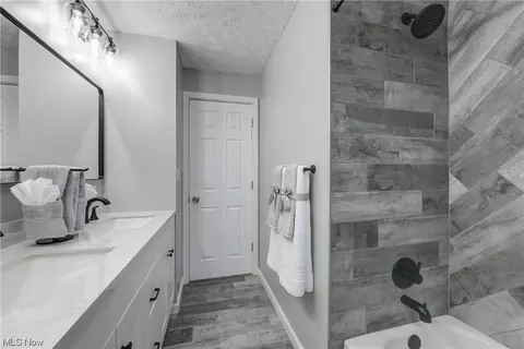 Bath - 3815 Ivanhoe, Lorain, OH 44053 photo 3 of 5