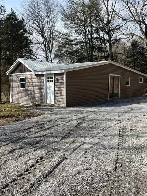 40172 State Route 154, Lisbon, OH 44432