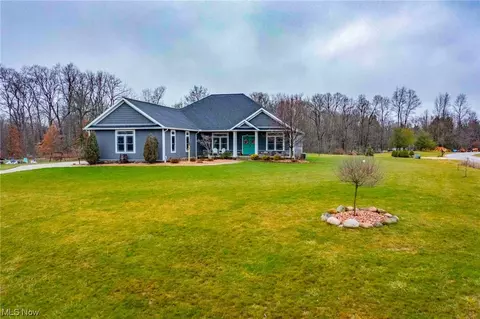 5345 Summerwood Dr, Seville, OH 44273