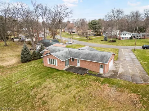 Exterior - 531 Overdale Ave NW, Canton, OH 44708 photo 12 of 12